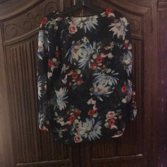 Sheer Floral Pullover Blouse - Picture 4 of 5